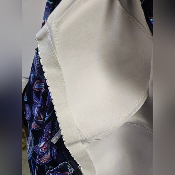 Lands'End-Top Women's 20W  Blue and Purple Floral Swim Tank - Picture 3 of 7